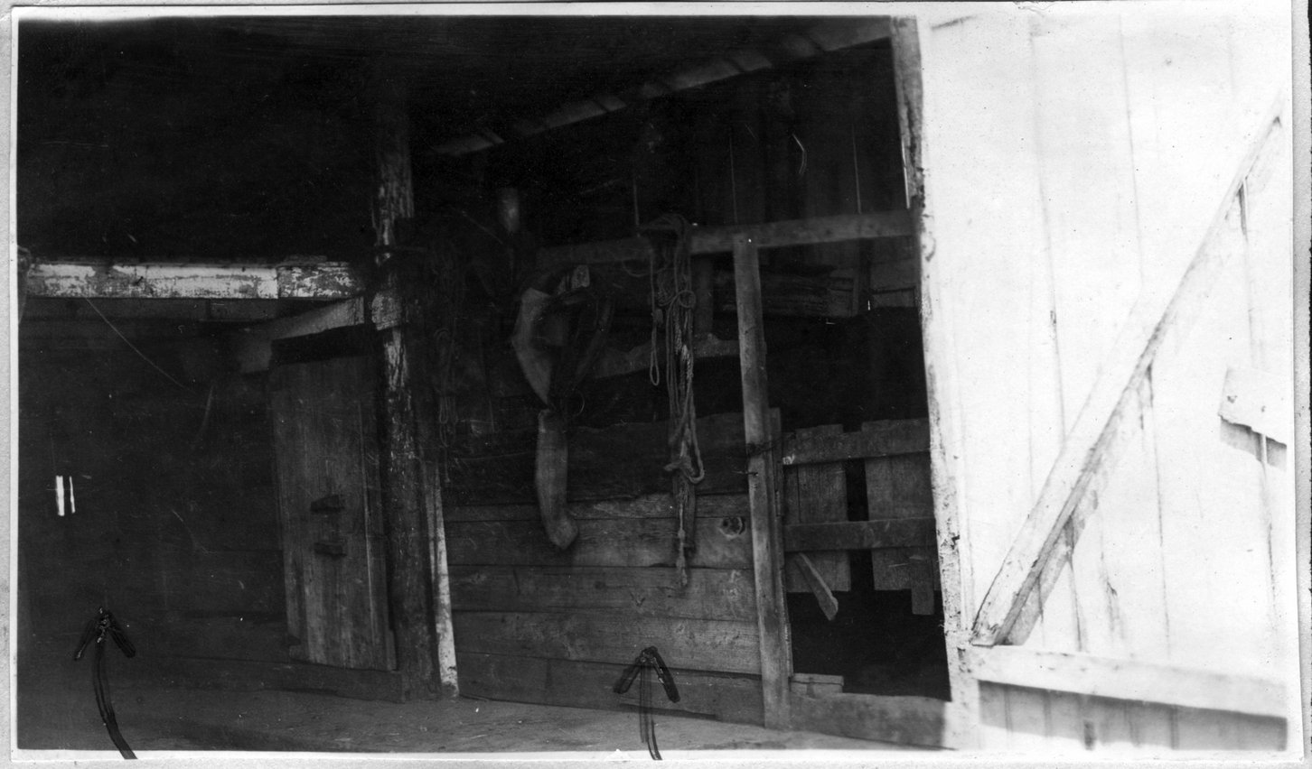 072~T. W. Zachary Stables Aug 1920.jpg